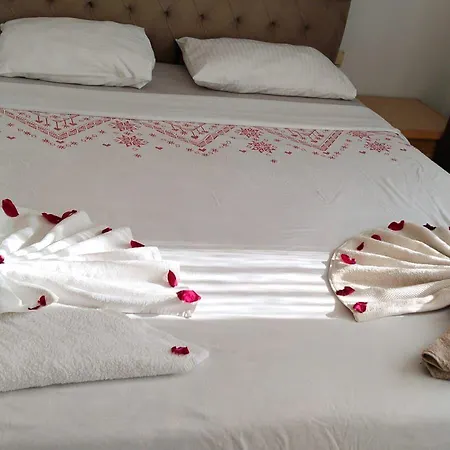 Side Apart Hotel